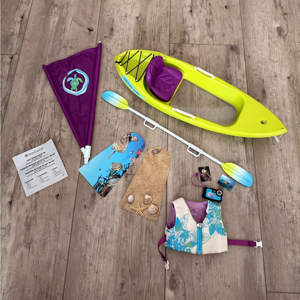American Girl Lea’s Ocean Kayak Set